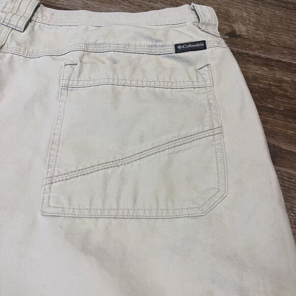 Columbia Shorts Men's 38 Khaki Zip Pockets Hiking Outdoor Cargo 8” - Picture 5 of 8